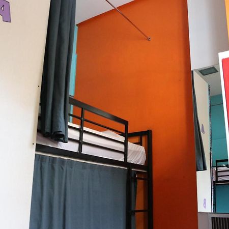 Urban Hostel Мадрид Екстер'єр фото